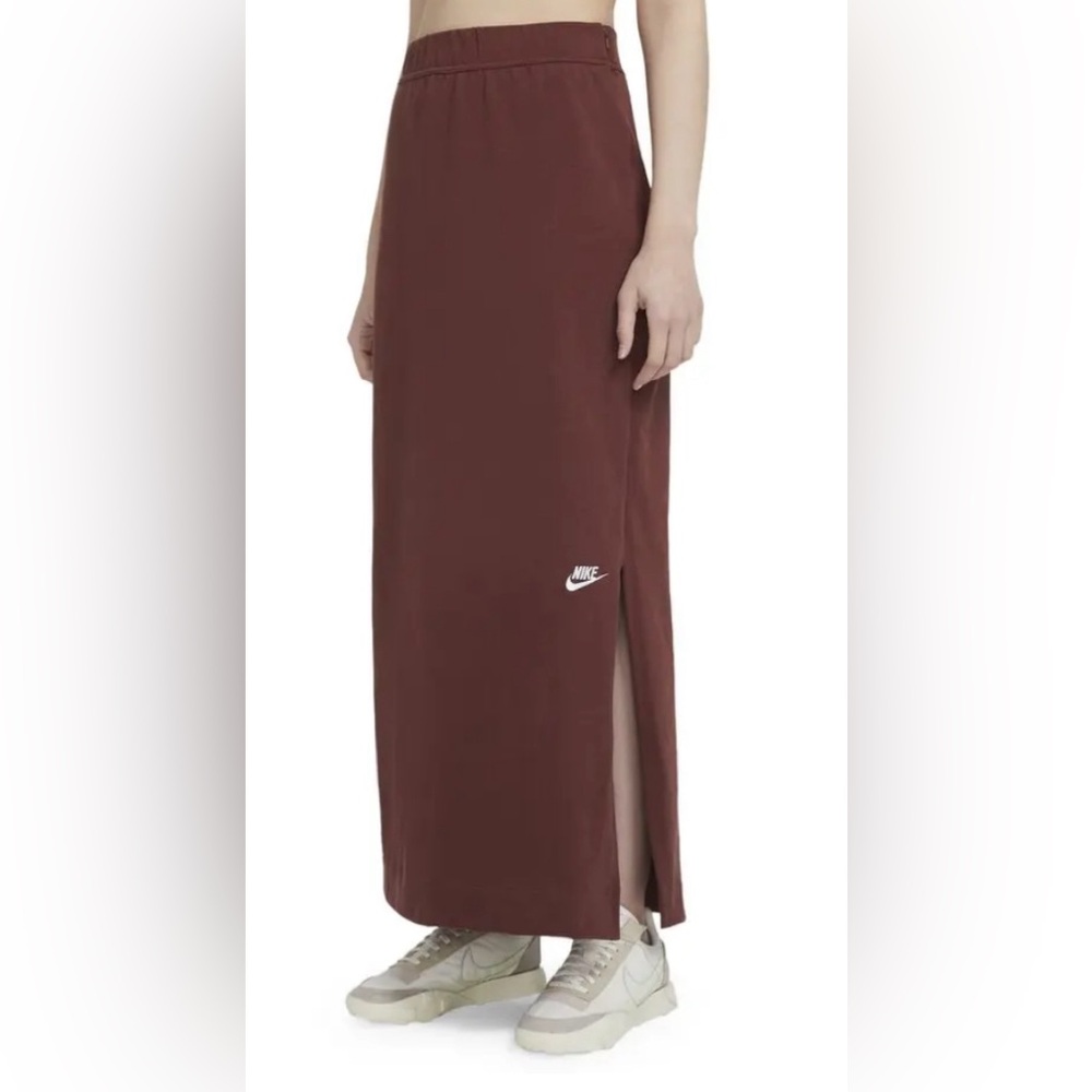 Nike Maxi Skirt with slit NWT small